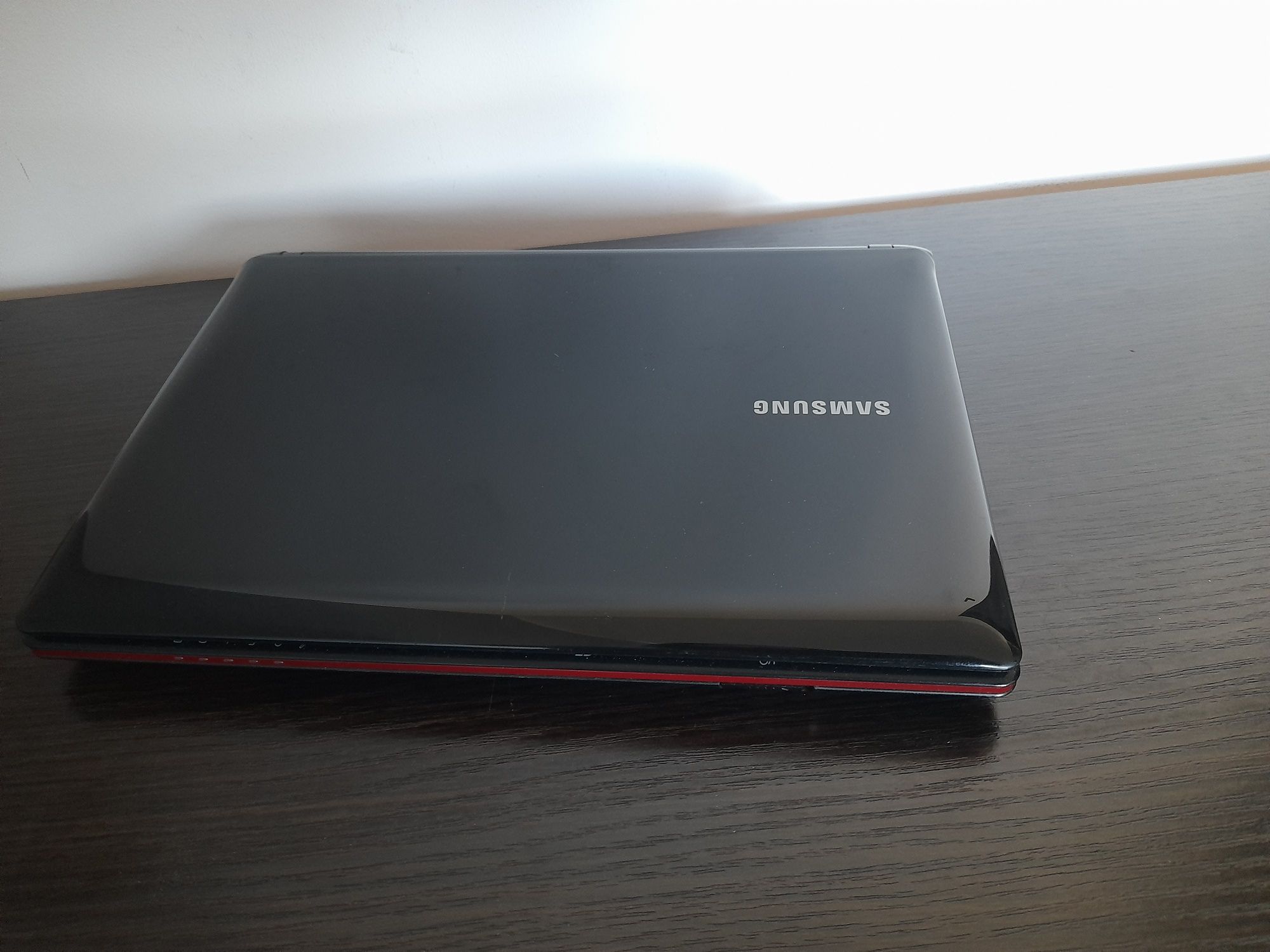 Notebook Samsung NP-N100