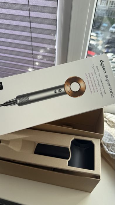 Фен Dyson Supersonic