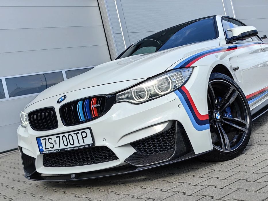 BMW M4 M4_DKG_Akrapovic_Carbon_Bezwypadkowa_ZOBACZ JAKA !!!