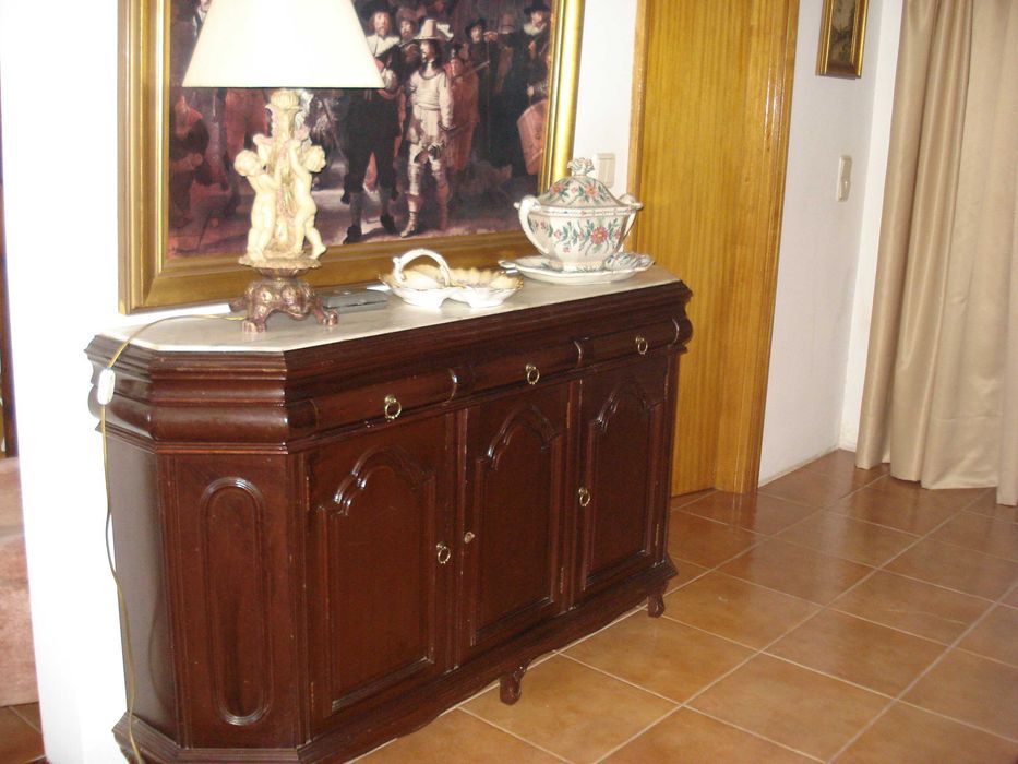 Pag. em dinheiro Móvel aparador antigo maciço,  puxadores originais