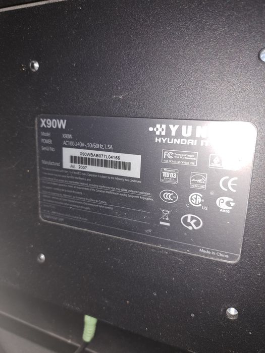 Monitor HYUNDAI i komputer LG