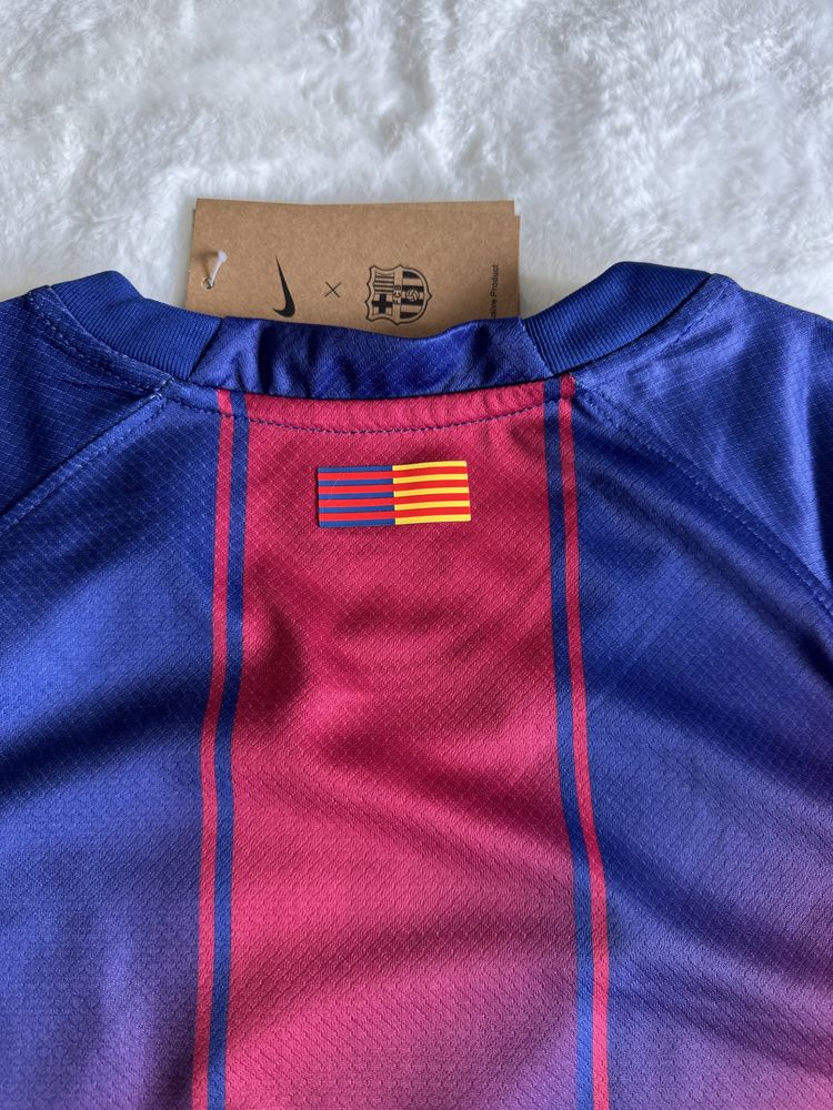 Camisola FC Barcelona 2025/26 - NOVA com Etiquetas - Tamanho M