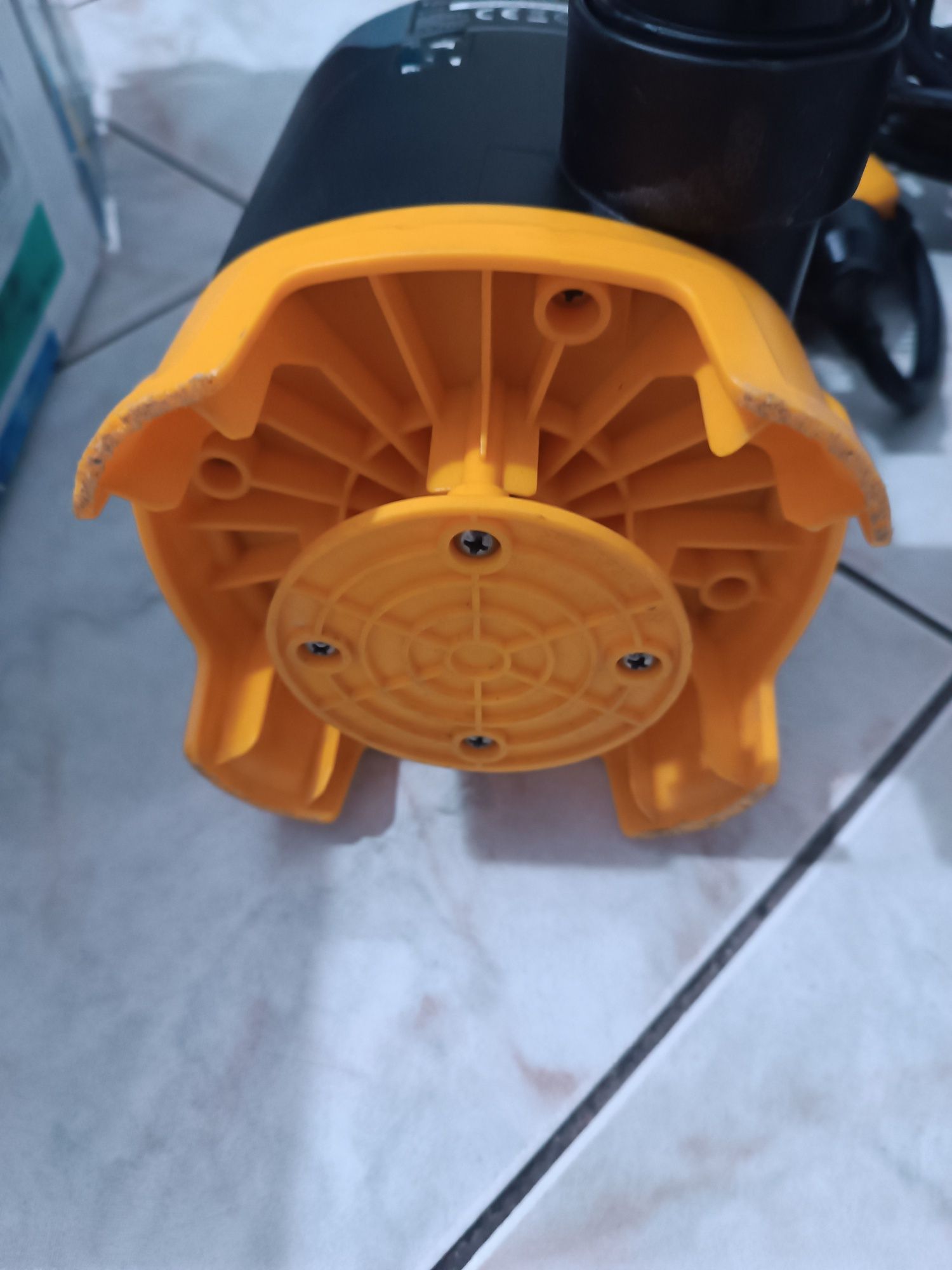 Pompa zatapialna Neptun .