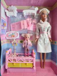Кукла медсестра с пупсиком
