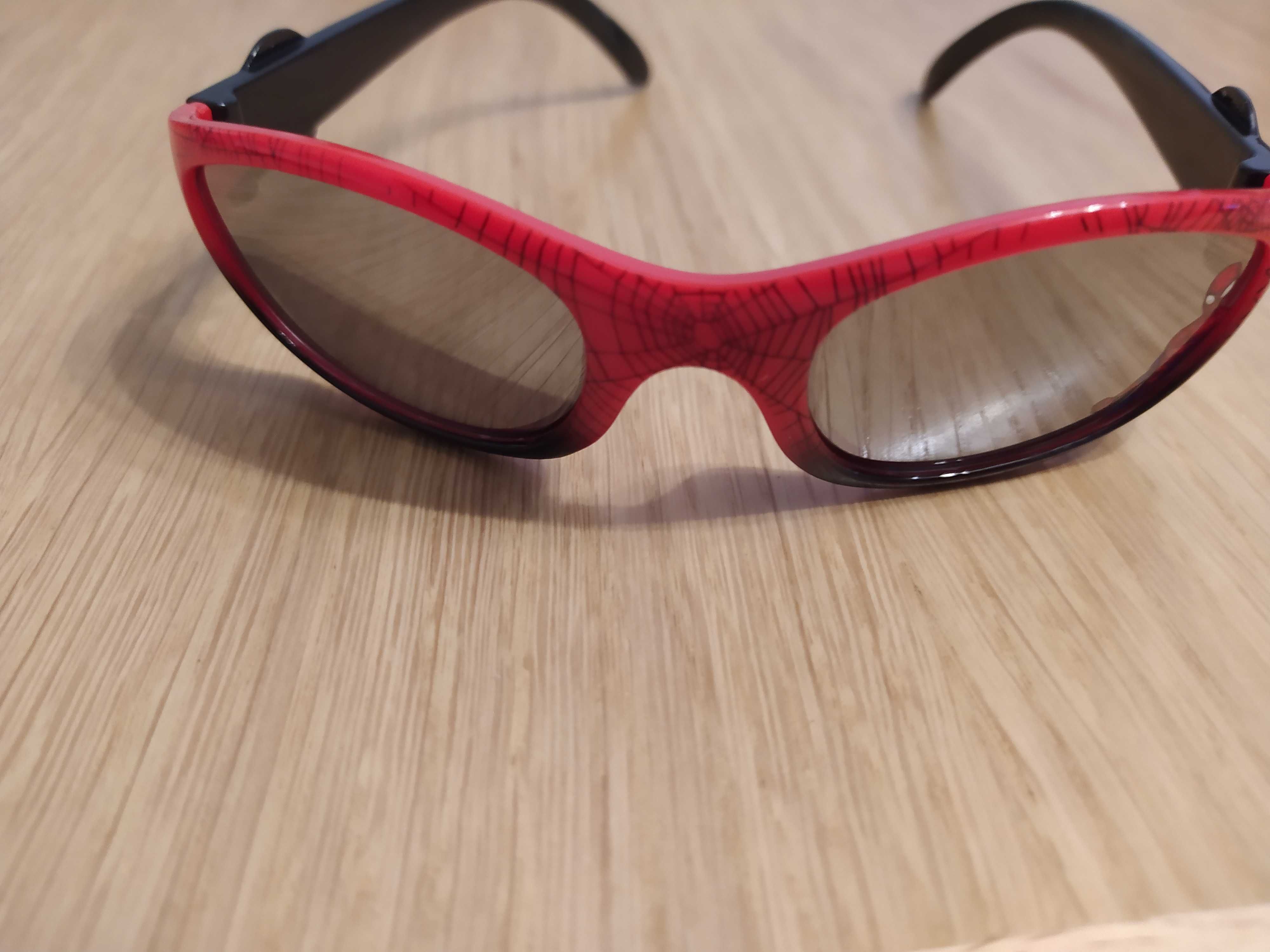 Okulary przeciwsłoneczne z motywem spidermana nowe