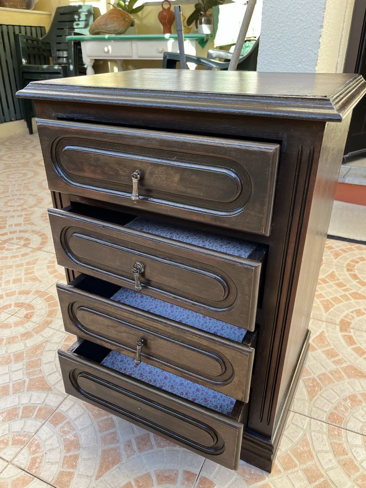 Mesa de cabeceira