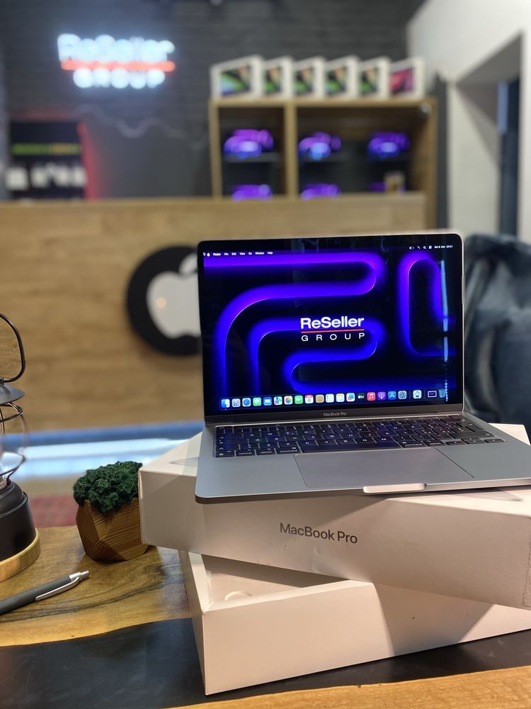 Ноутбук MacBook Pro 13" M2 8/512GB/8CPU/10GPU Space Gray (MNEJ3) 2022