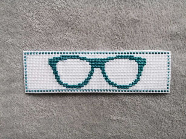 zakładka haft krzyżykowy - okulary