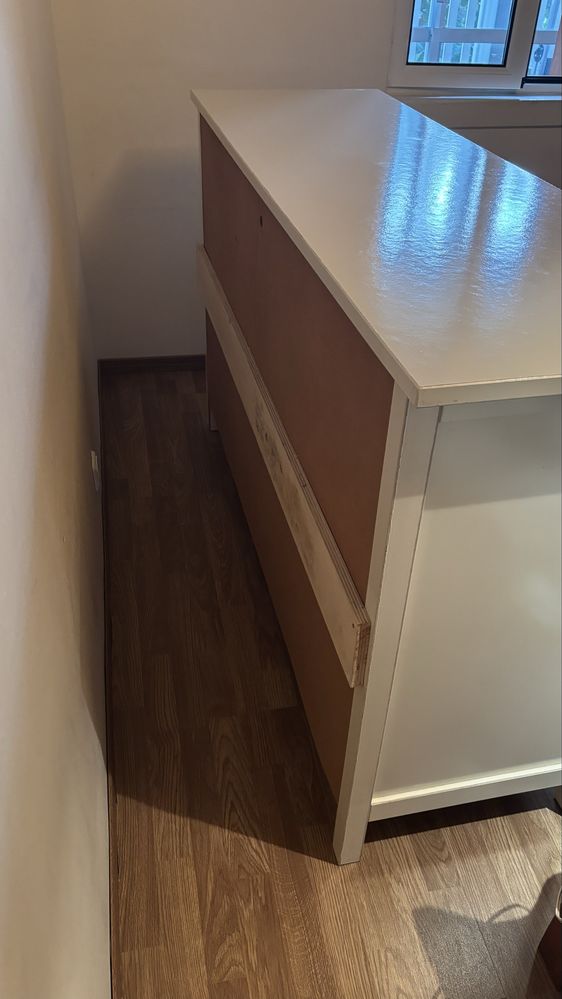 Cómoda IKEA HEMNES 8 gavetas