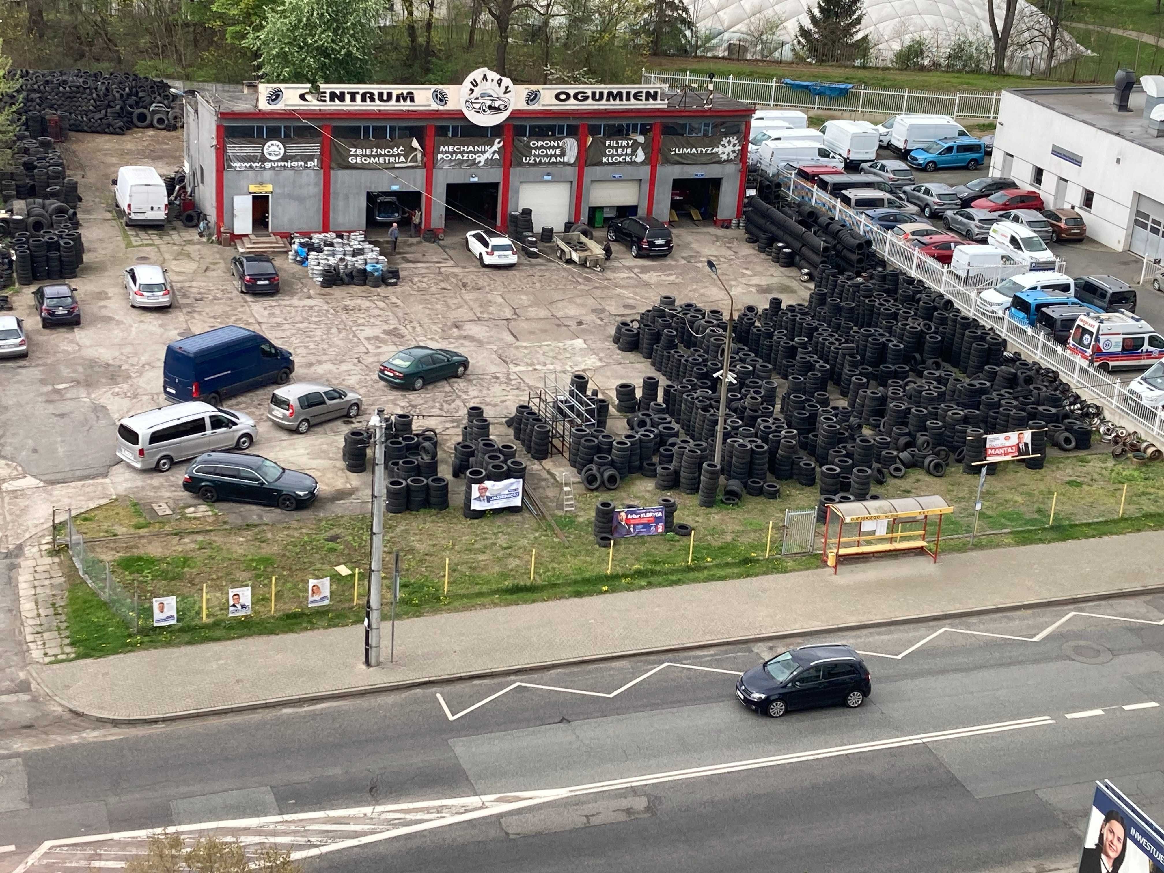 PLAC 15 ar - handlowo, usługowy ul. Ujejskiego 11