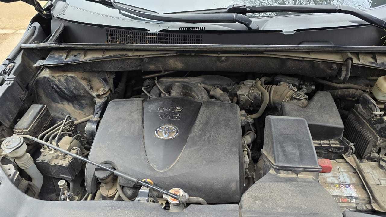 Продам TOYOTA  Highlander 2018