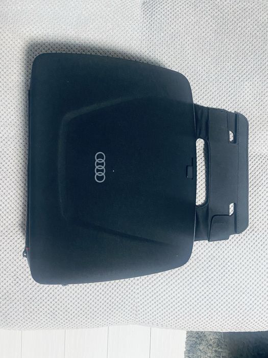 Продам сумку audi