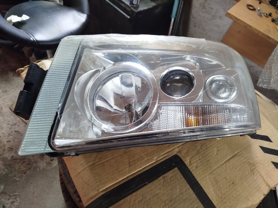 Lampa Lewa reflektor Renault Premium
