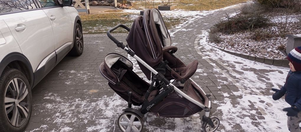 Wózek spacerowy B-DUAL firmy BRITAX