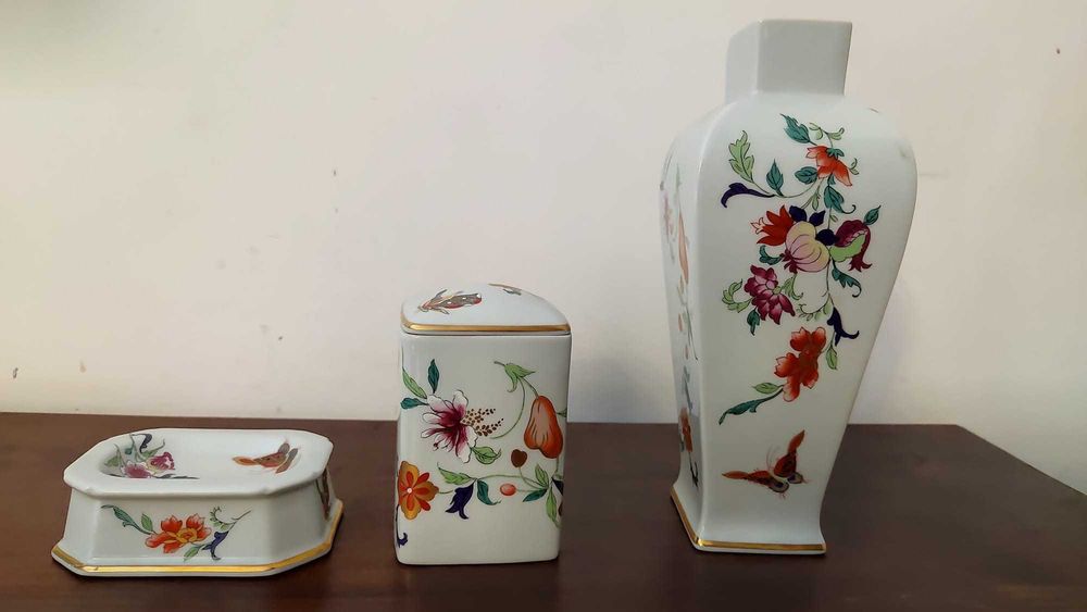 Conjunto peças porcelana Vista Alegre