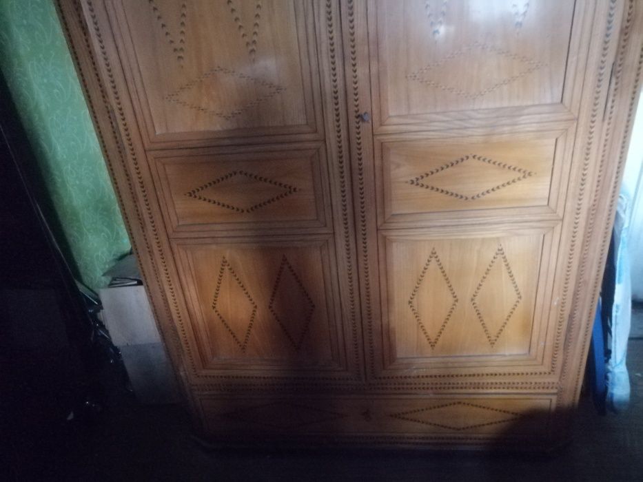 Zabytkowa szafa