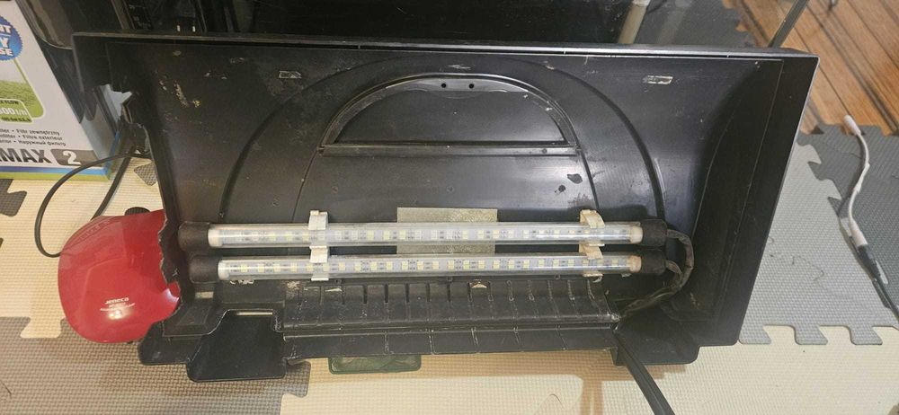 Akwarium 37,5L – luksusowa willa dla rybek (z jacuzzi i LEDami!)
