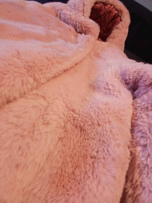 Casaco em excelente estado para menina