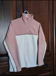 Camisola cor de rosa e branca polar