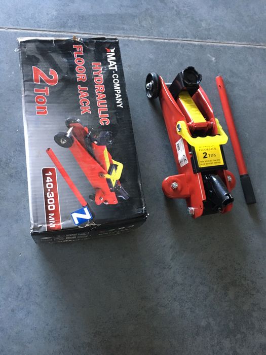 Podnosnik samochodowy