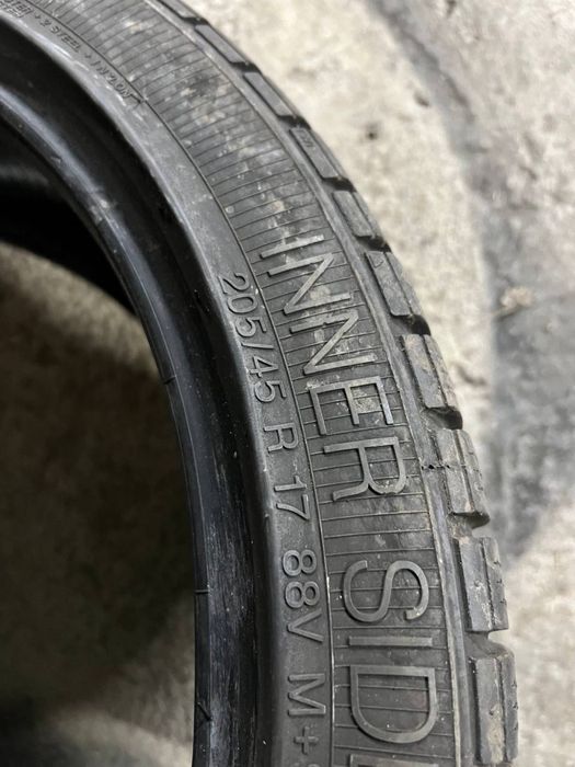 Автошини зимові VREDESTEIN 205/45/17 (2шт)Колеса,Гума,Скати, Шини)