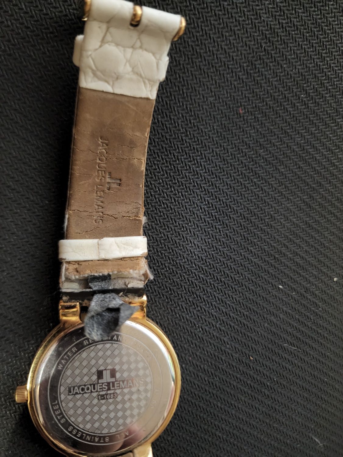 Годинник Jacqes Lemans 1-1683