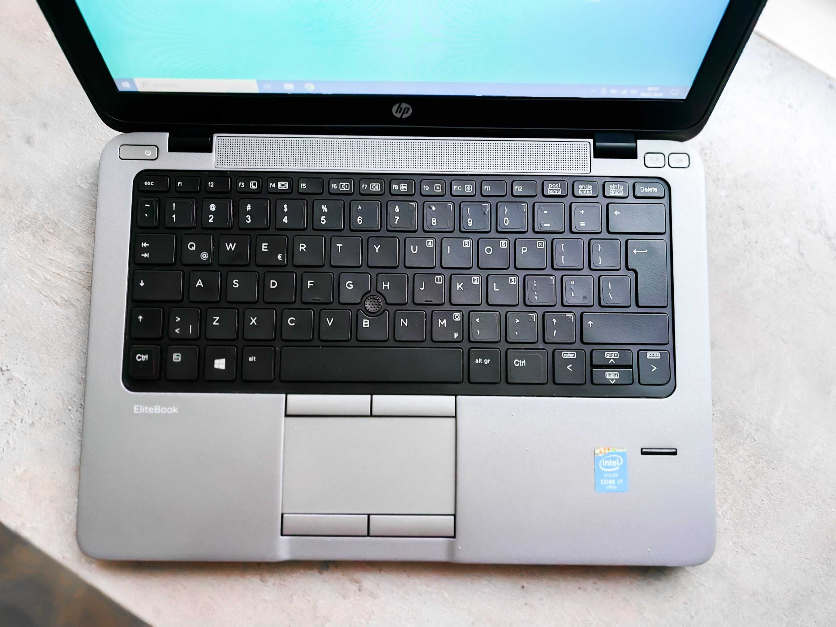 Laptop Hp i7 8gb SSD bateria 7h win 10 stan bdb