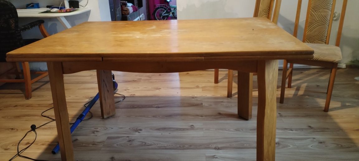 Stół dębowy rozkładany  +5 krzeseł