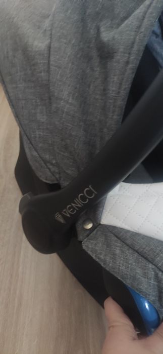 Nosidełko venicci fotelik