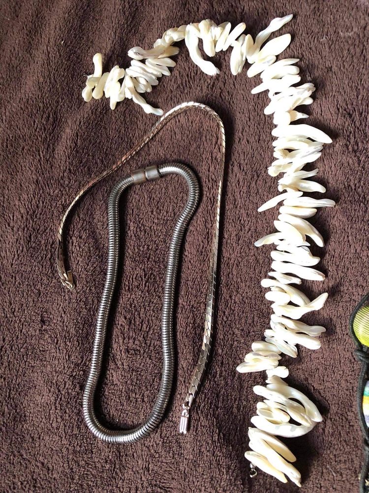 Sztuczna biżuteria naszyjnik bransoletka kolczyki  zawieszki korale