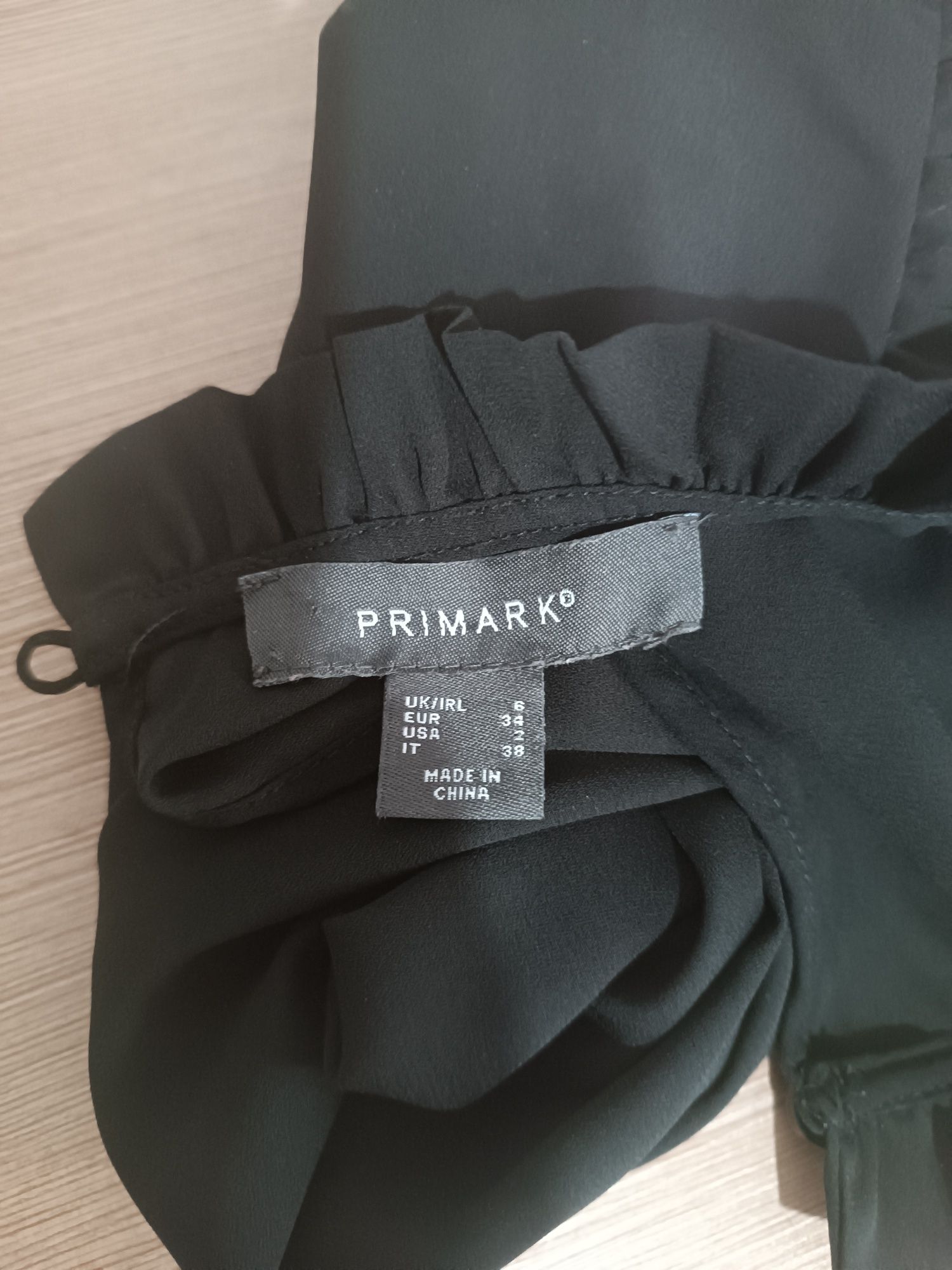 Czarna bluzka firmy Primark używana rozmiar 34/36