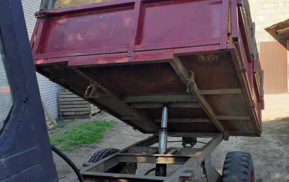 Sprzedam Przyczepka wywrotka + beczkowóz 3000L