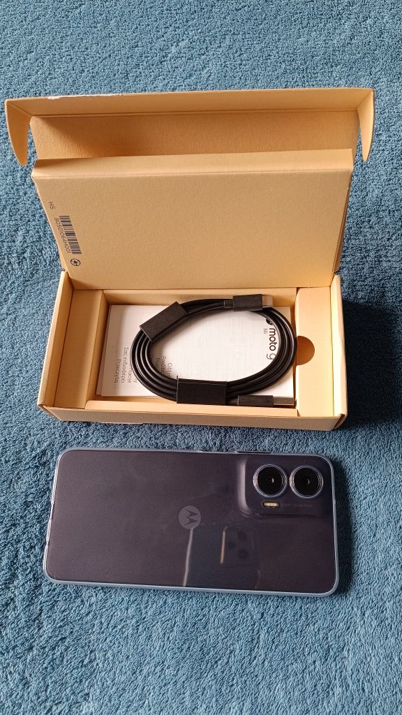 Motorola Moto G 35 5G (8, 128GB) Nowa!