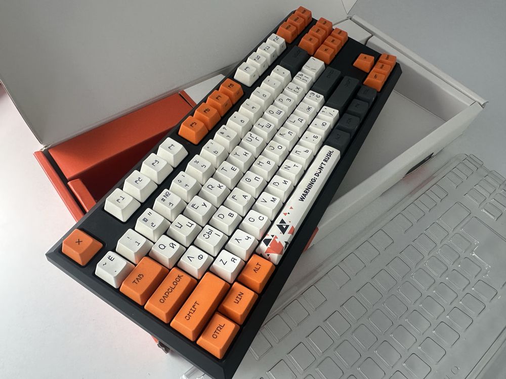 Клавиатура Varmilo VCS87 Awake Cherry MX Red