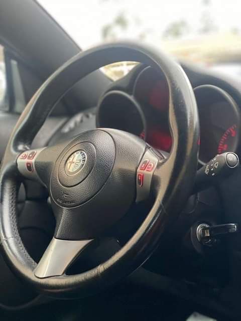 Alfa Romeo GT 1.9 JTD