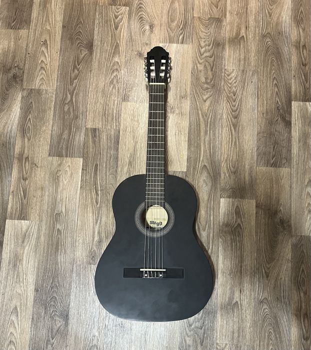 Гітара  stagg в чудовому стані