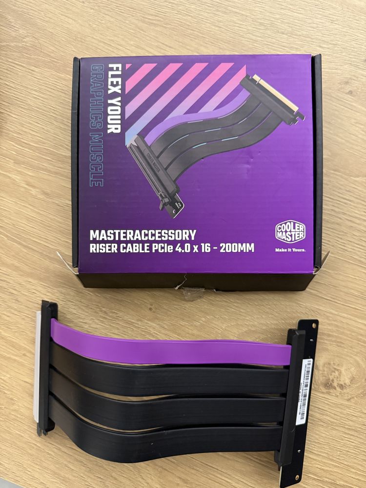 Cooler Master RISER PCI 4.0 X16 NA TAŚMIE 20CM