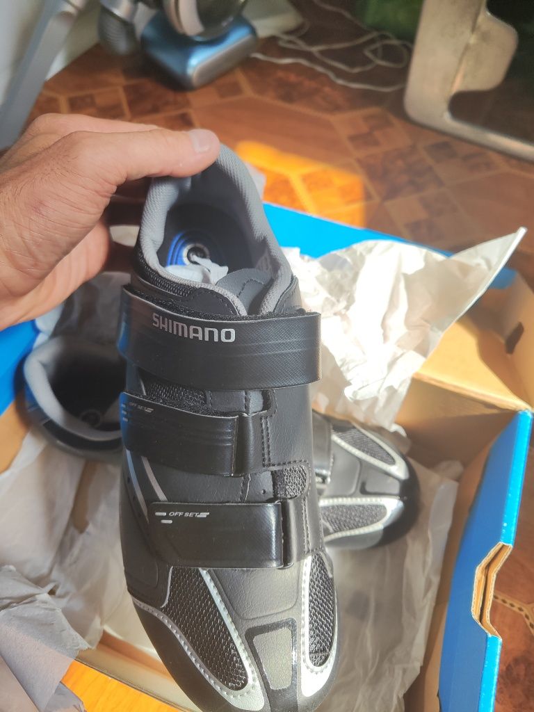 Продам велотуфли Shimano SH-R078l шоссе