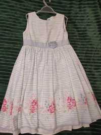 Гарненьке плаття для маленьких дівчаток