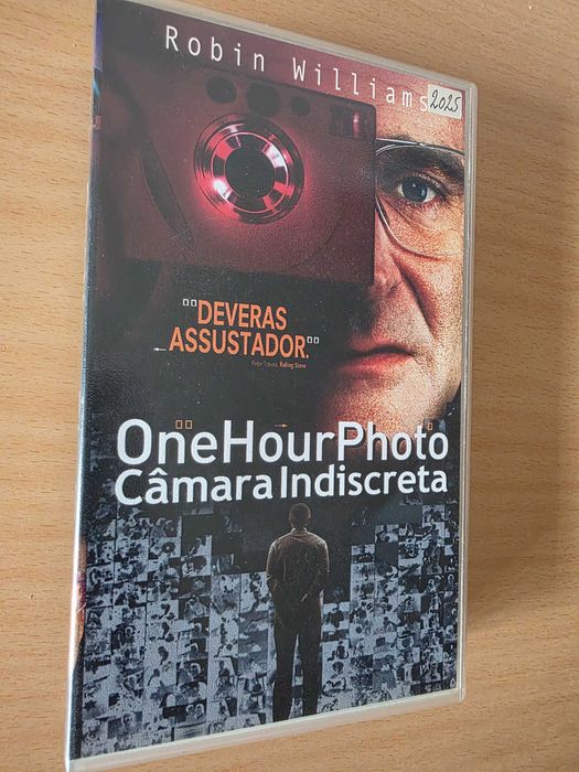 Filme em VHS "Câmara Indiscreta" (One Hour Photo) com Robin William