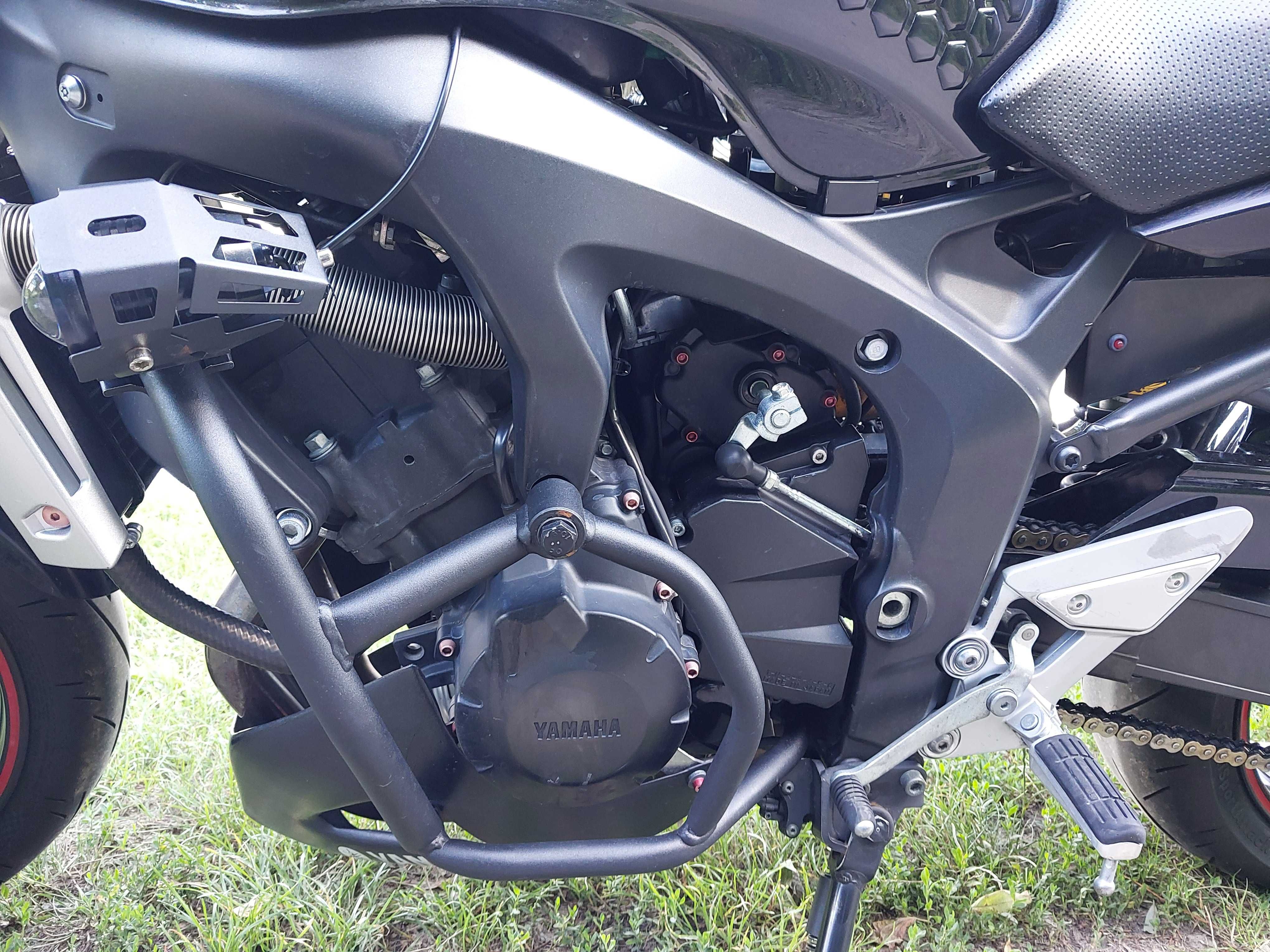 Yamaha FZ6 N 2005