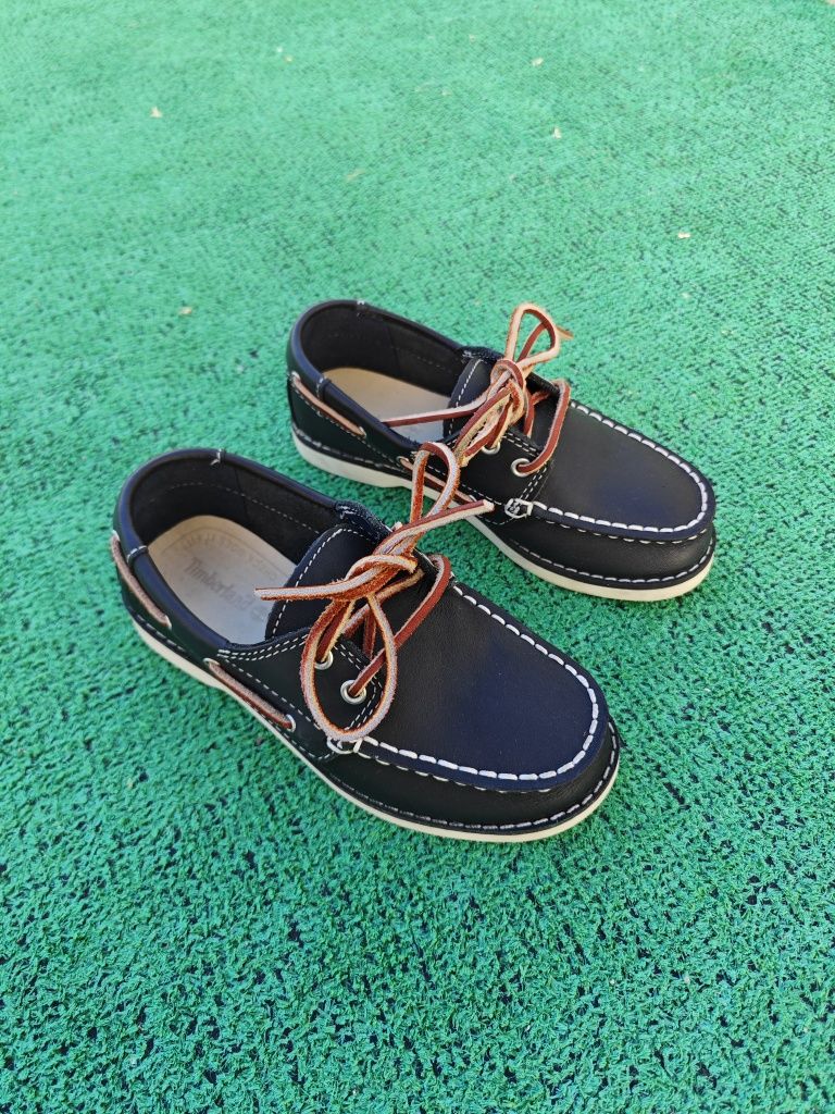 Sapato de vela Timberland em couro azul marinho tam 28