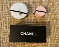 Caixas Chanel e Tous