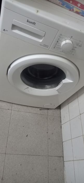 Máquina para peças ou reparação