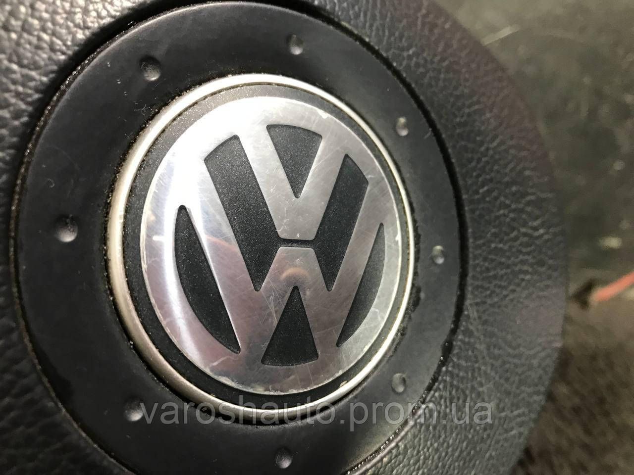 Подушка безпеки AirBag (водія) кермо Volkswagen Golf V/Touran/Polo 9N