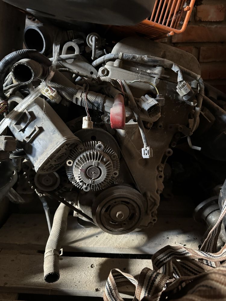 Двигатель с коробкой Suzuki Jimny