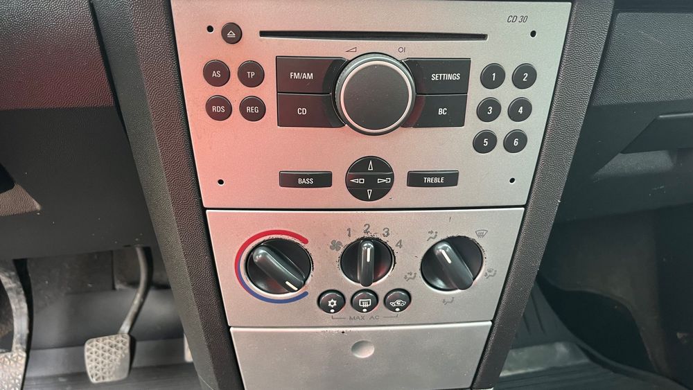 Oddam na próbę 1,6 benzyna ,Gaz sekwencyjny 2005r  Zarejestr. w Polsce