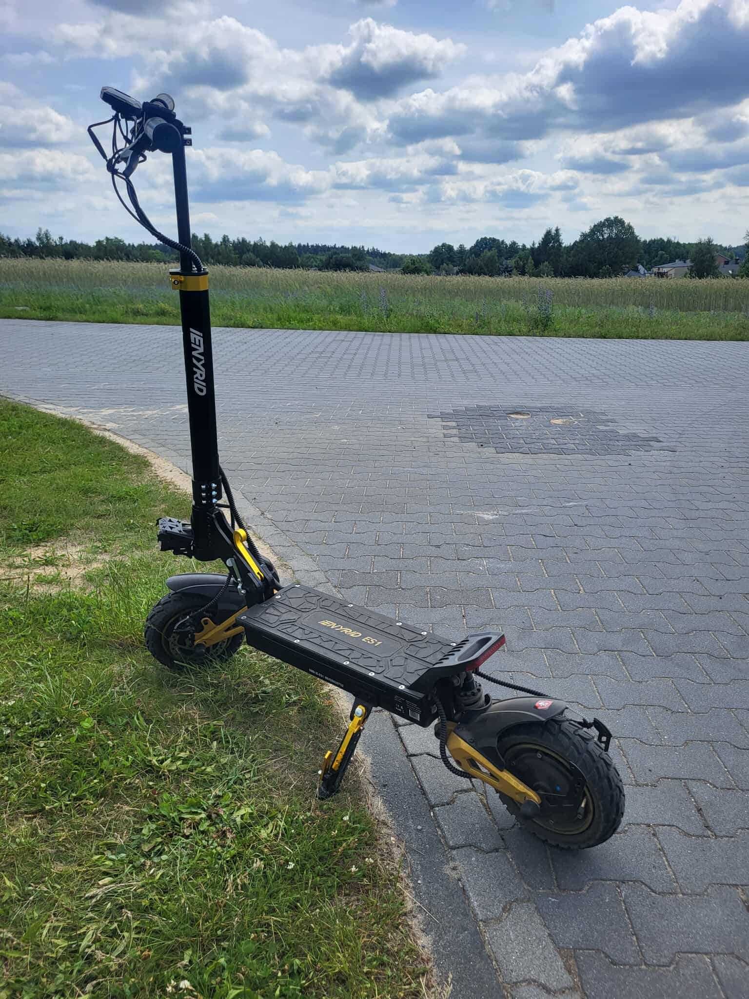 Hulajnoga elektryczna- iEnyrid ES1 GOLD - Prawie nowa - 19km przebiegu