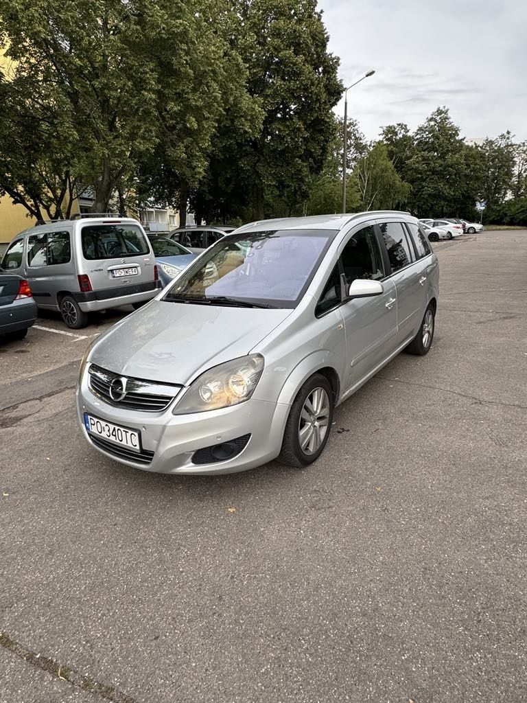 Zafira 2009r 1.9 Automat 7 osób