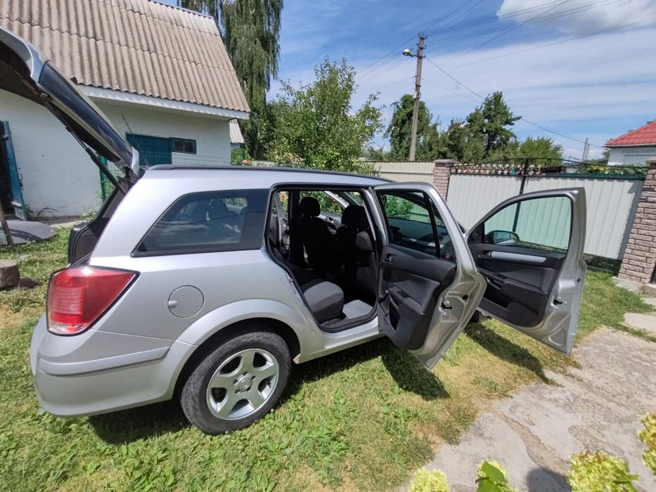 Опель Астра H 2005 рік